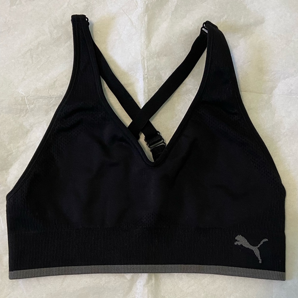 Puma 2 pack sports bras, one black, the other white.  Small